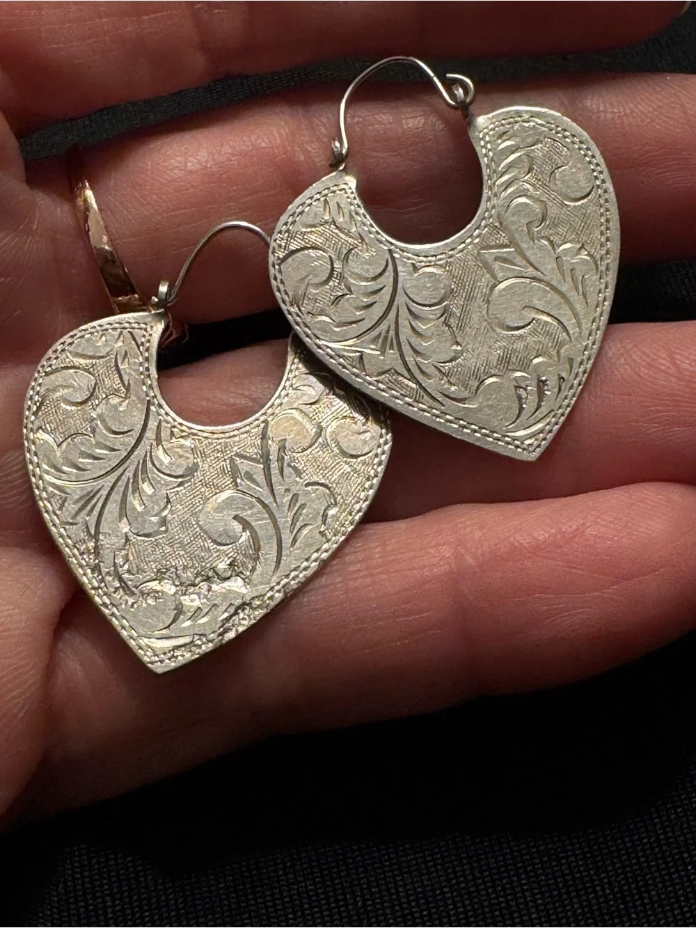 Sterling Silver Engraved Heart Earrings - Artisan Floral Scrollwork - Picture 3 of 4